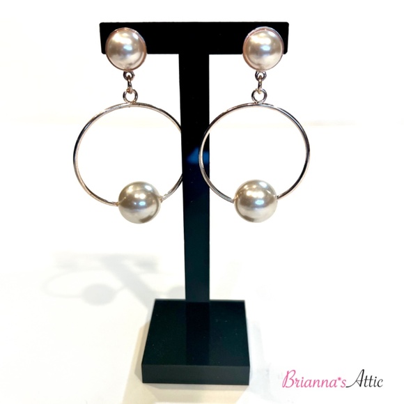 Circle Drop Earring with Beads, 2.5" - Picture 6 of 7